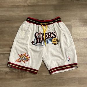 76ers throw back shorts Just Don size M